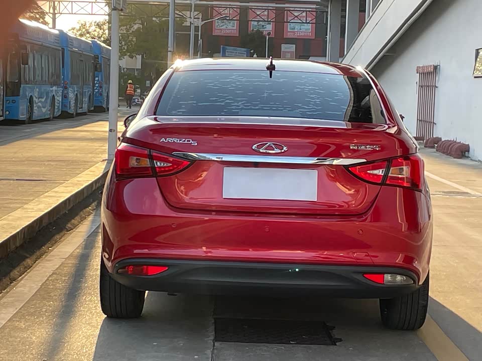 Chery Arrizo 5