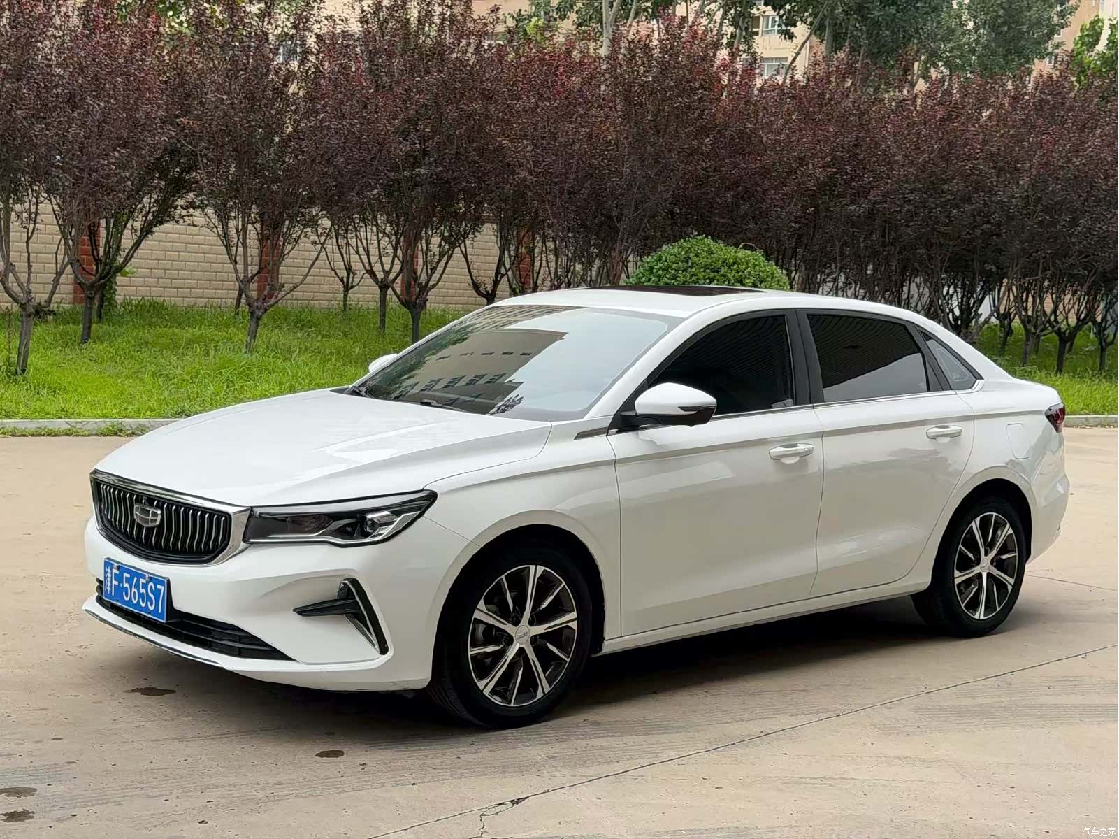 Geely Emgrand, 2022 1