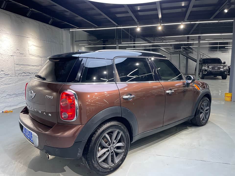 MINI COUNTRYMAN