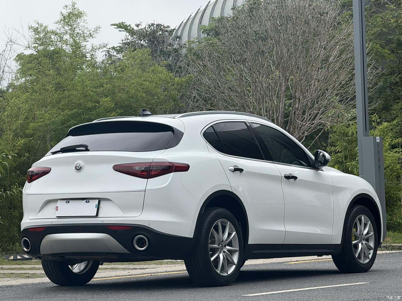 Alfa Romeo Stelvio, 2018 4