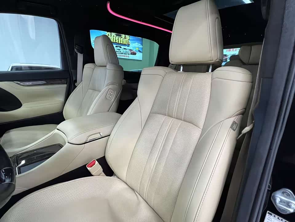 Toyota Wilfa