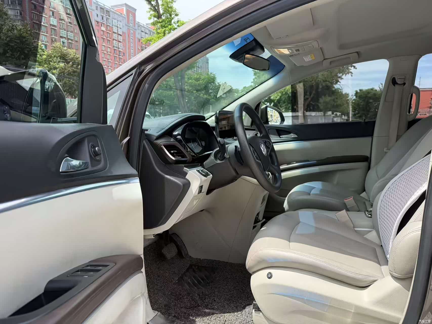 Buick GL8, 2024 8