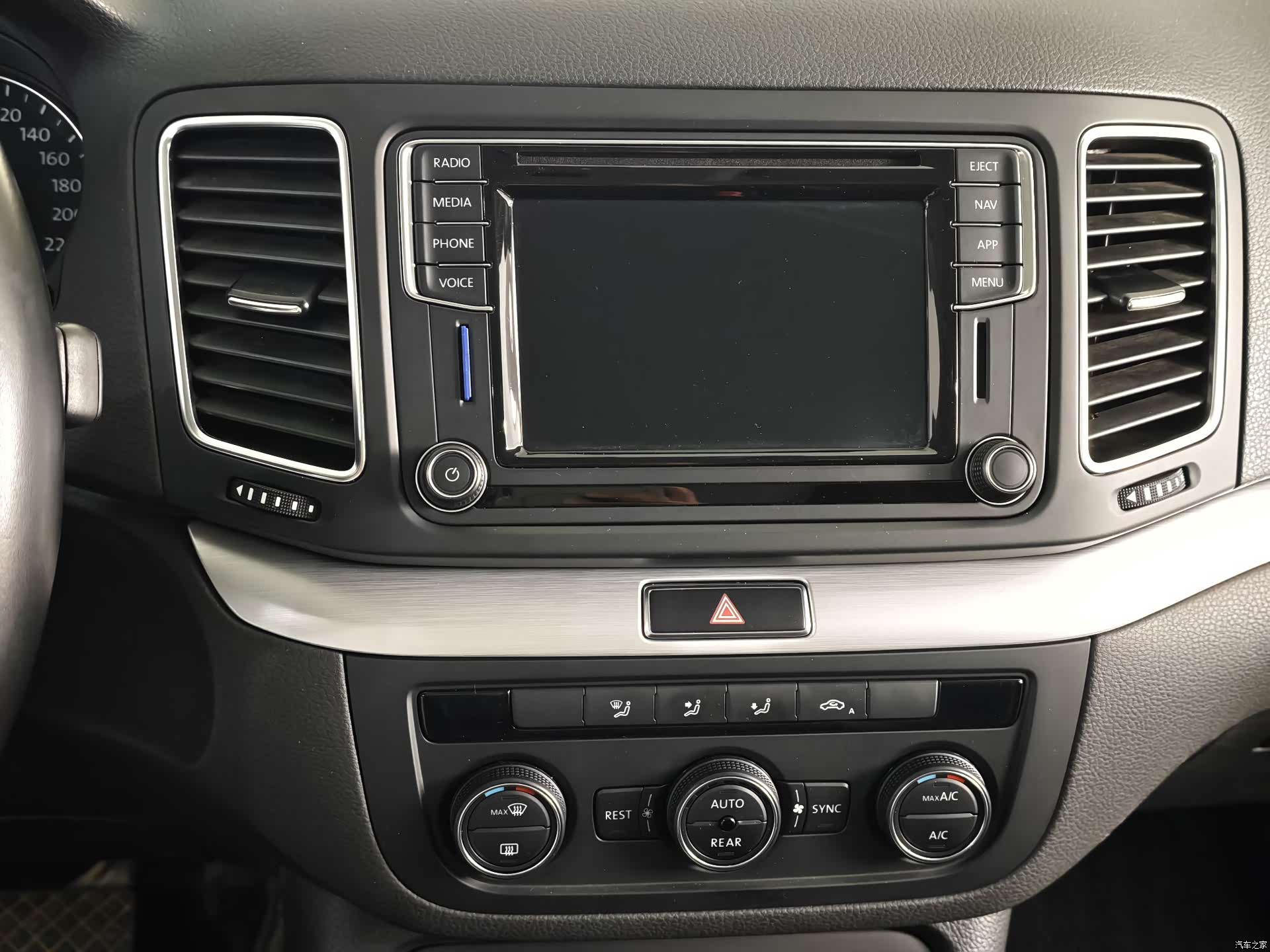 Volkswagen Xia, 2017 11