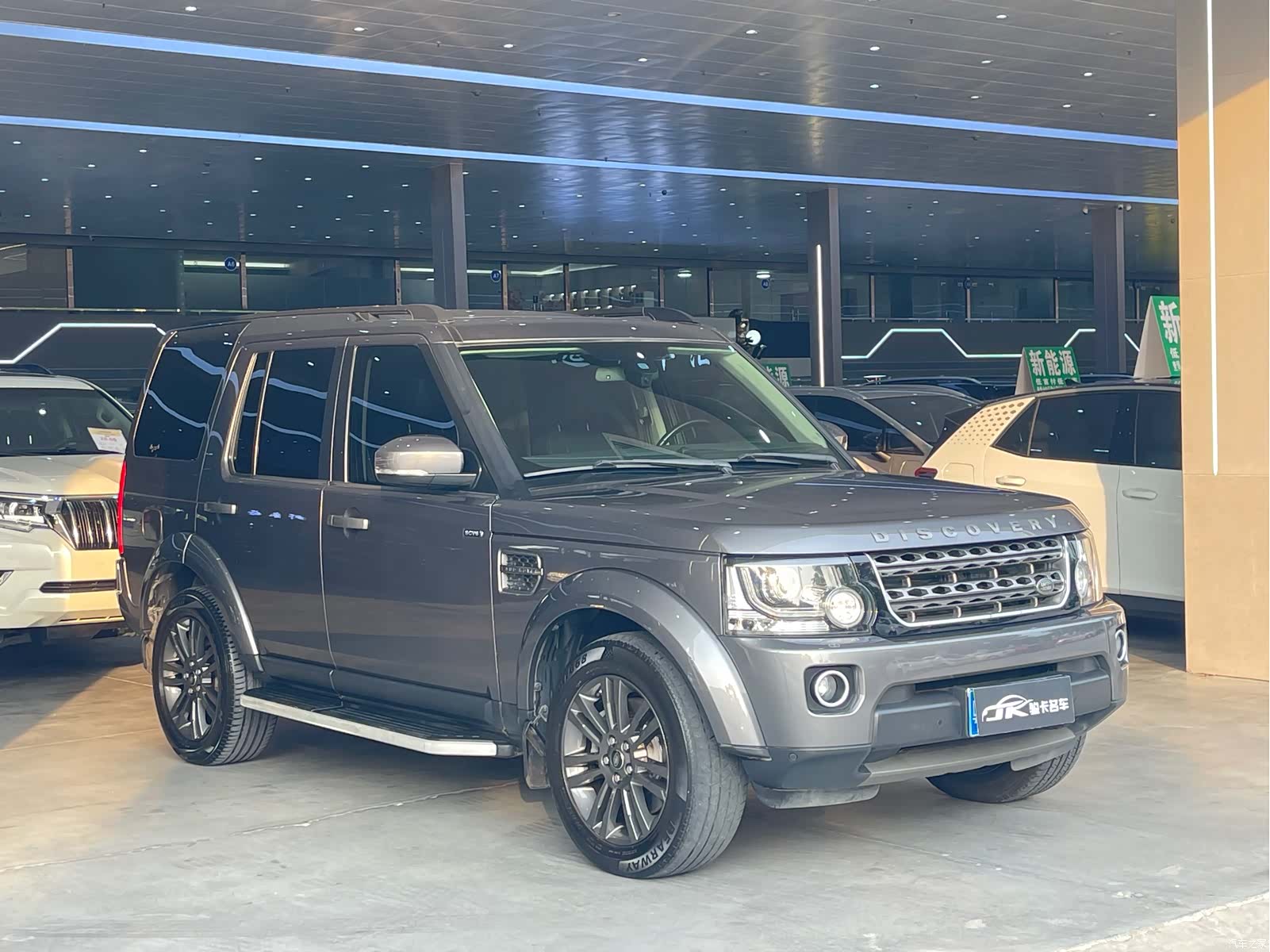 Land Rover Discovery, 2016 3