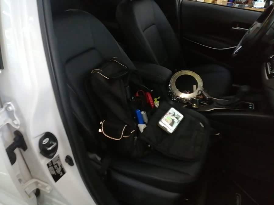 Toyota Corolla 2023, фото 25