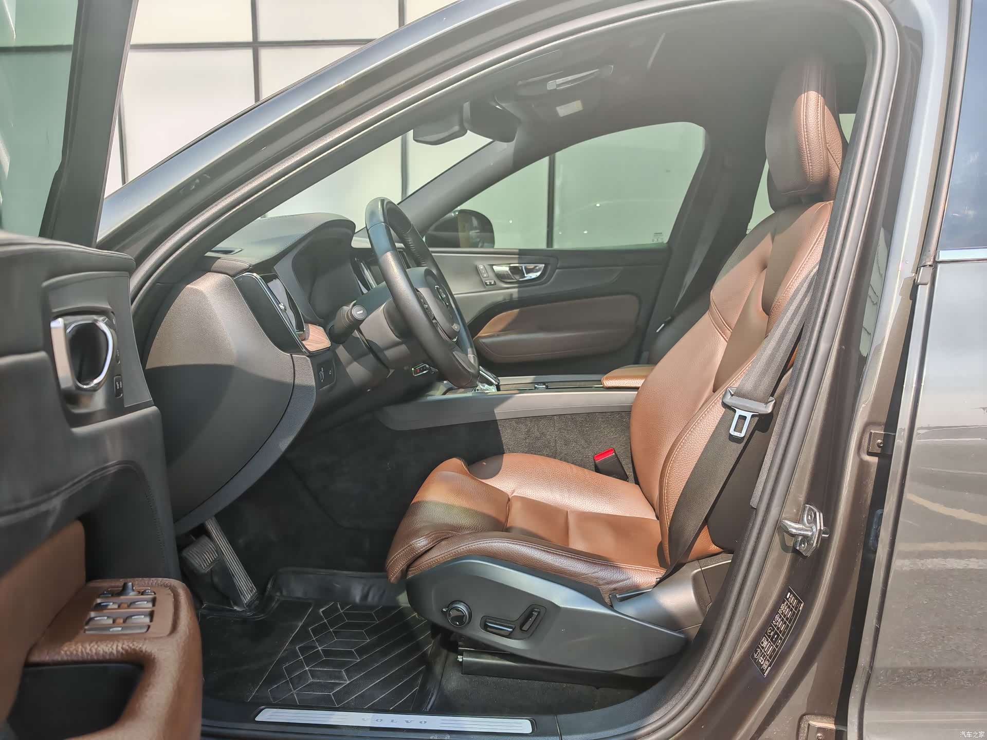 Volvo XC60, 2021 11