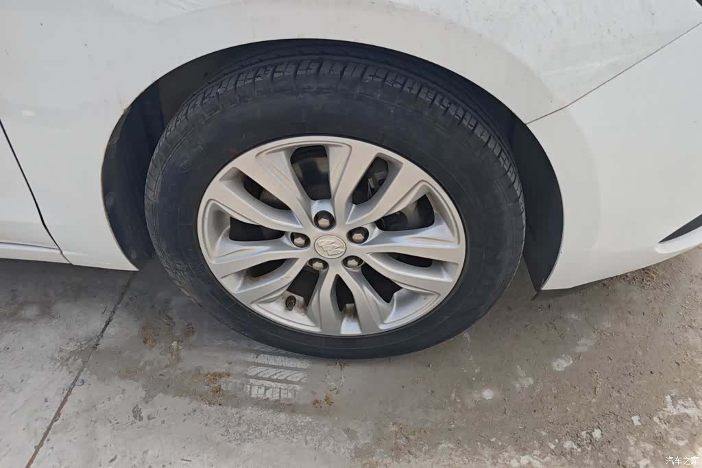 Buick V, 2019 6