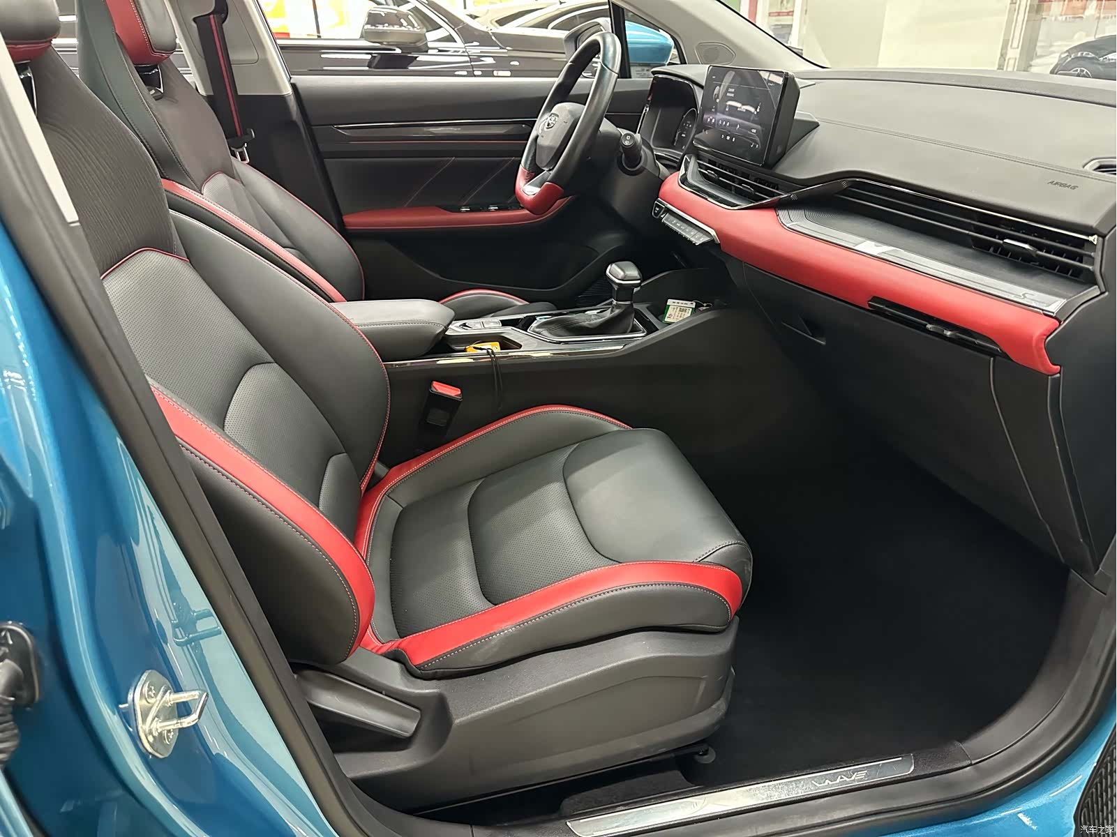 Geely Emgrand, 2022 9