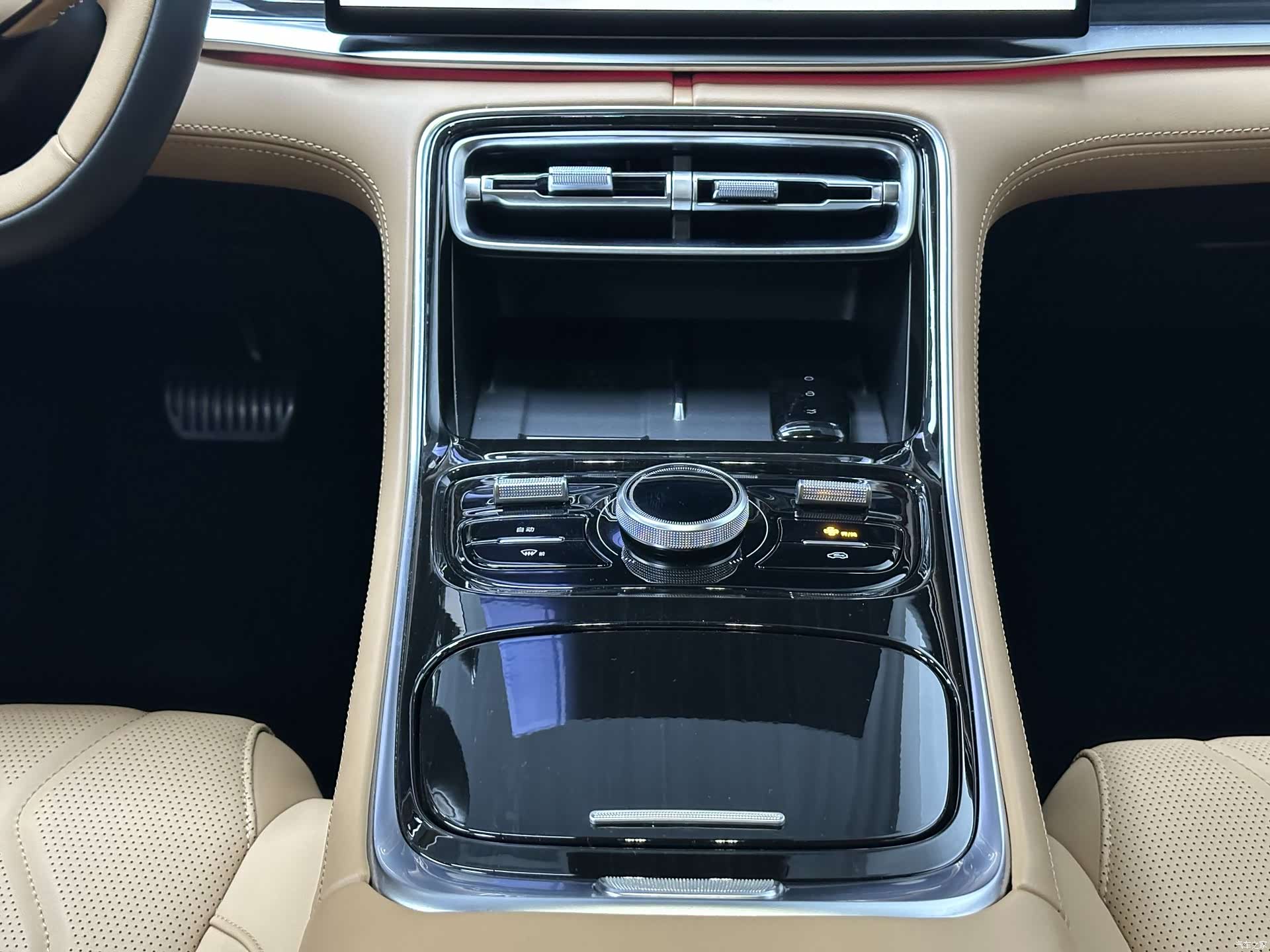 Geely A7, 2025 11