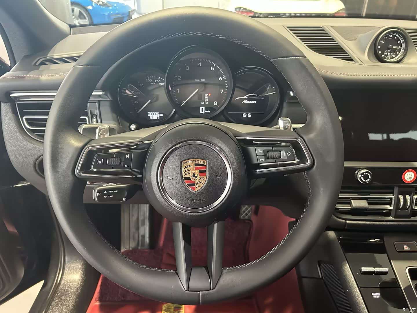 Porsche Macan, 2024 все фото