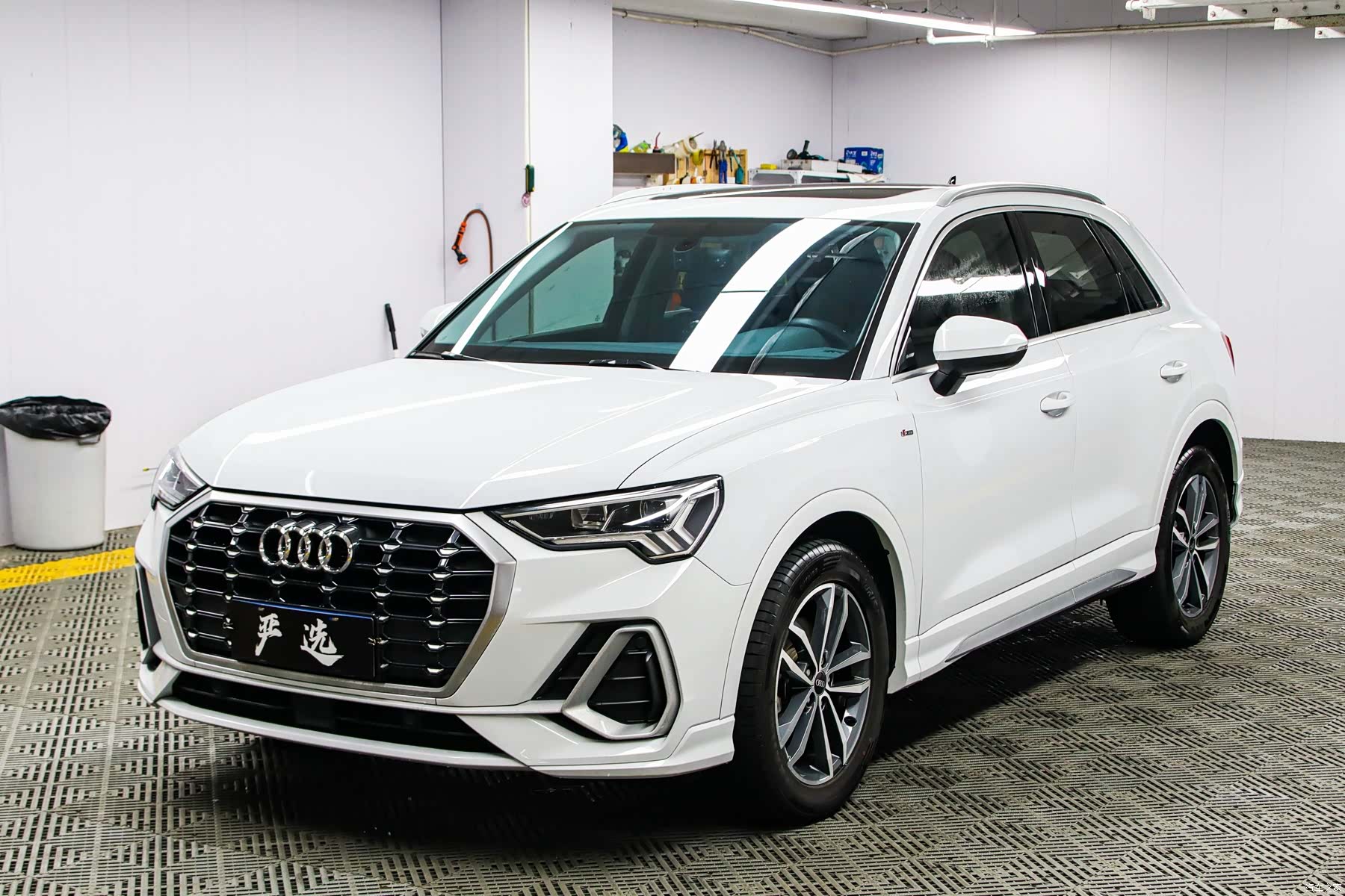 Audi Q3, 2023 1