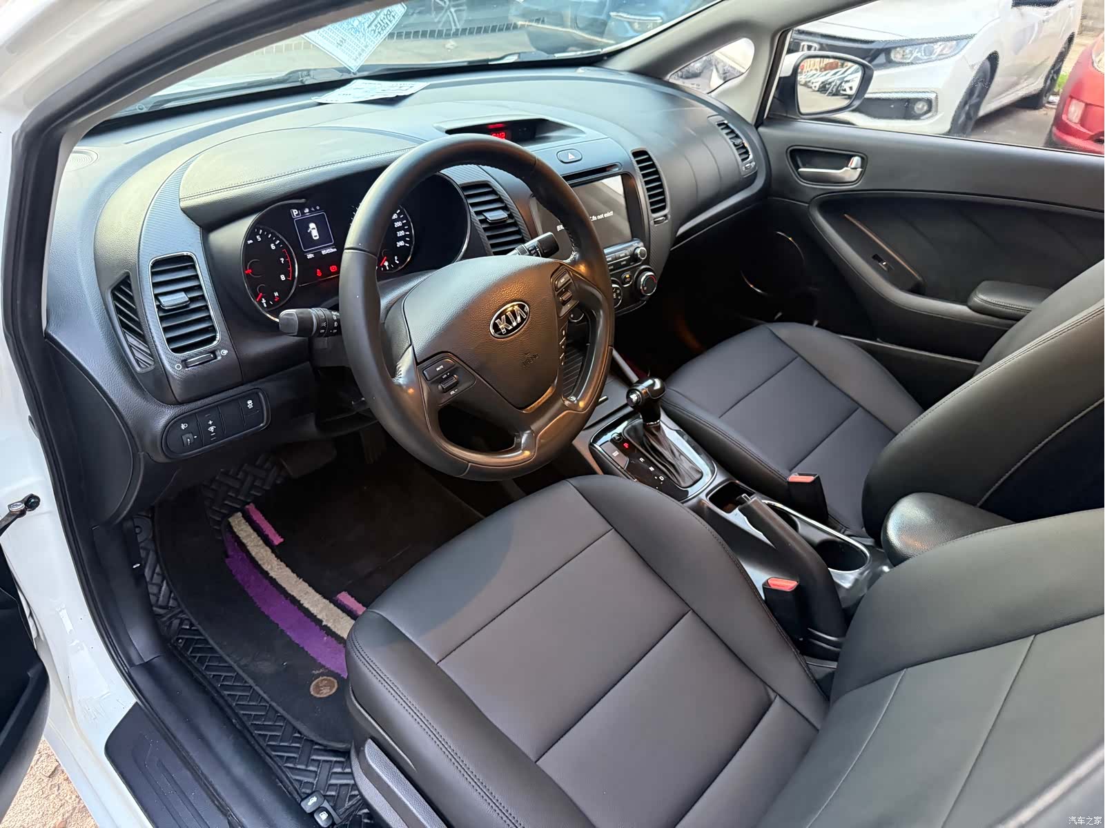 Kia K3, 2016 4