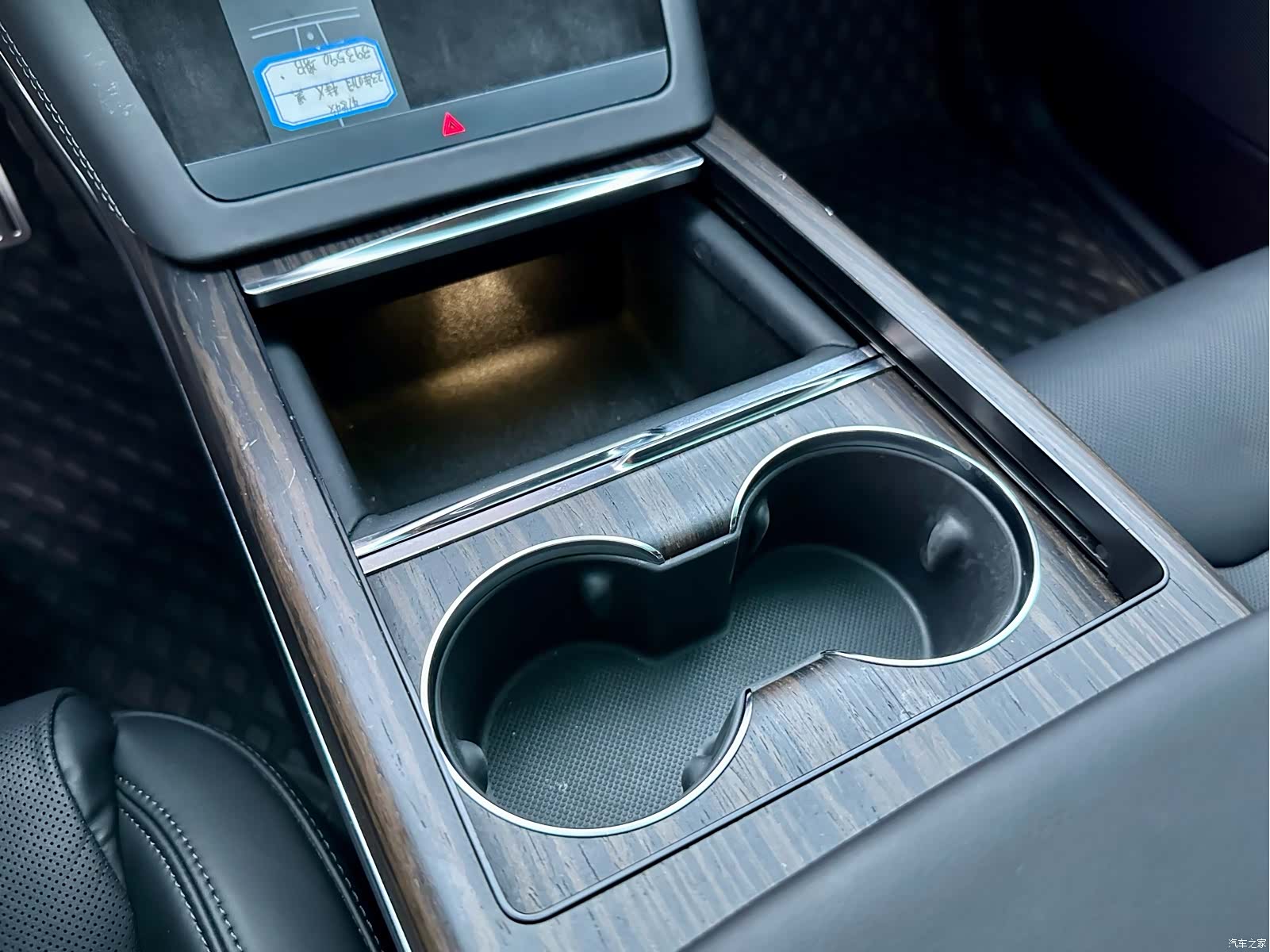 Tesla Model X, 2023 11