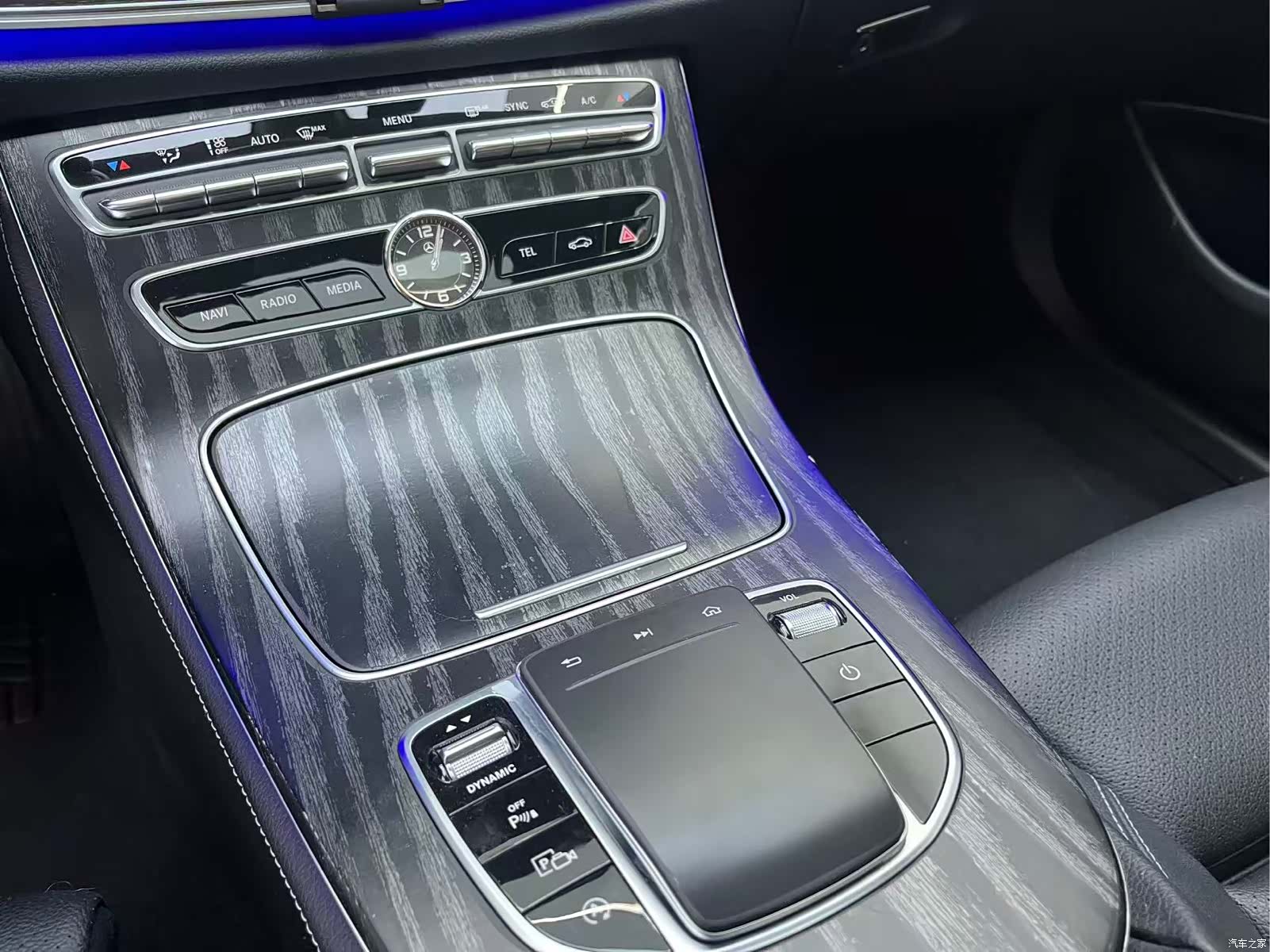 Mercedes-Benz E-Class, 2020 14
