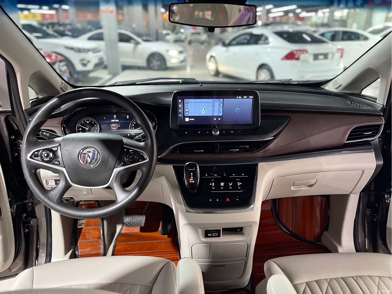 Buick GL8, 2022 8