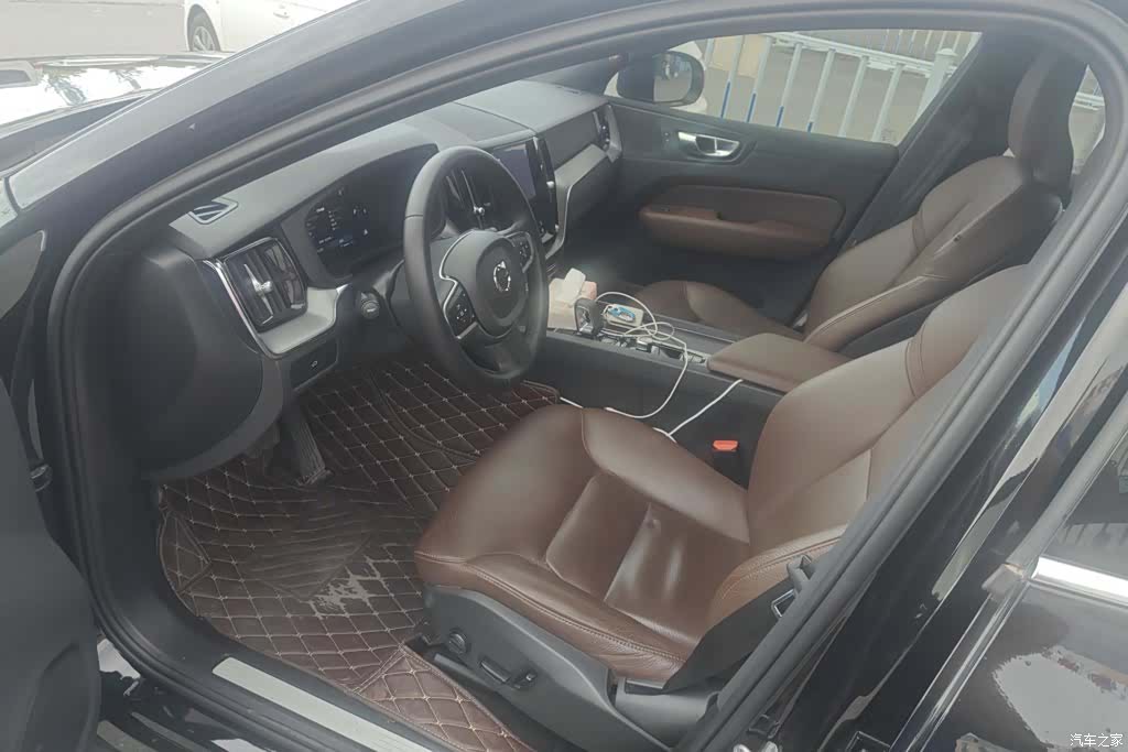 Volvo XC60, 2024 9