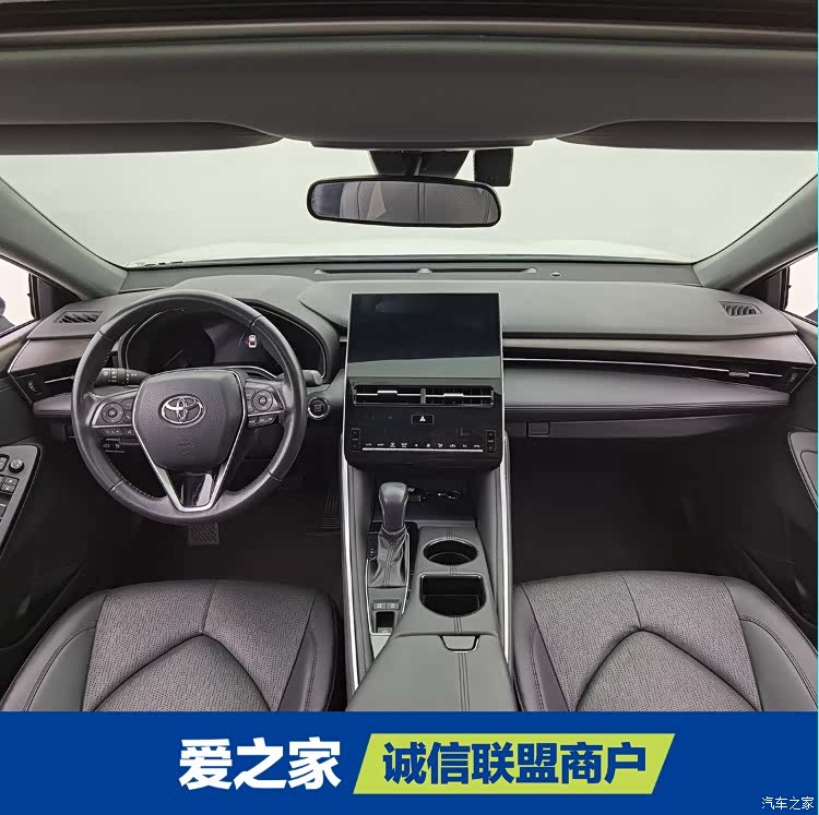 Toyota Avalon, 2023 все фото