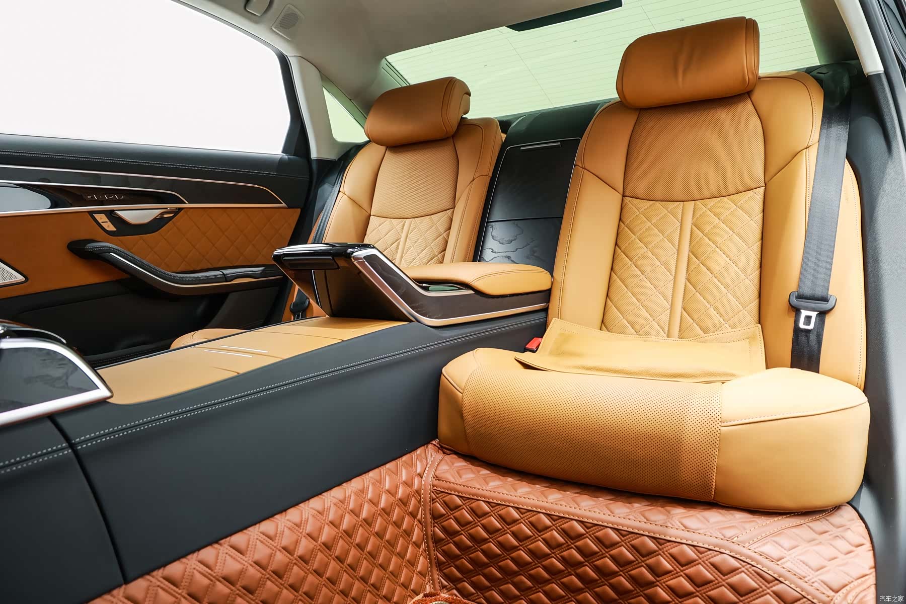 Audi A8L, 2025 11