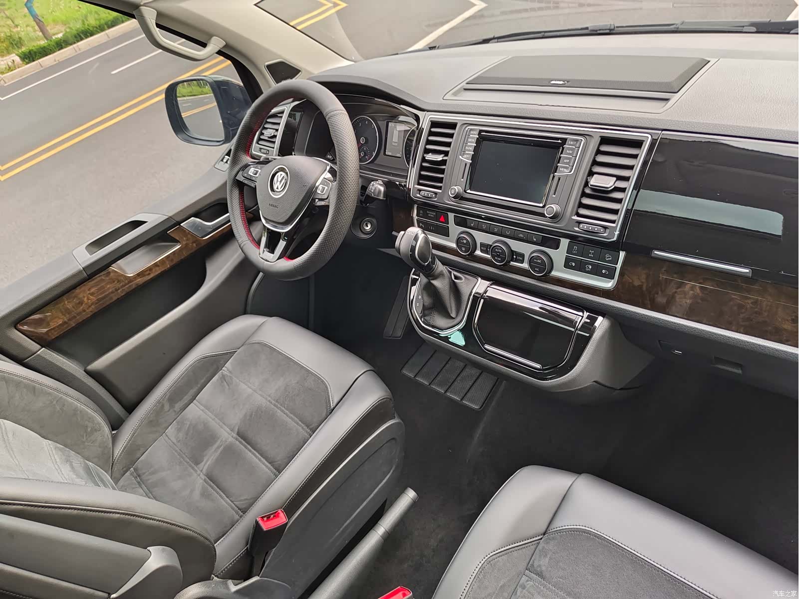 Volkswagen 7, 2019 25