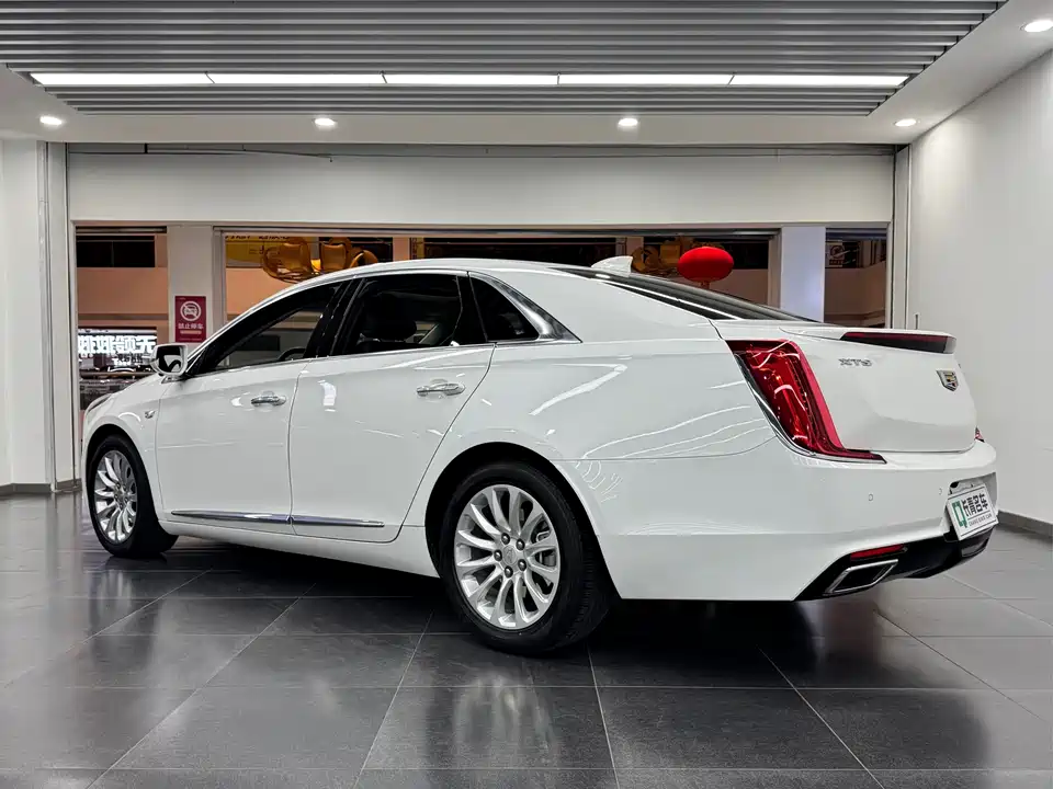Cadillac XTS