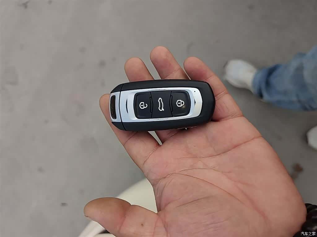 Geely Panda, 2025 9