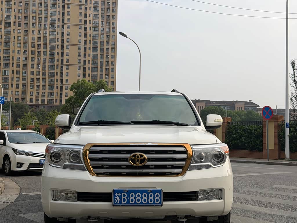 Toyota Land Cruiser 2010 4.7L AT VX
