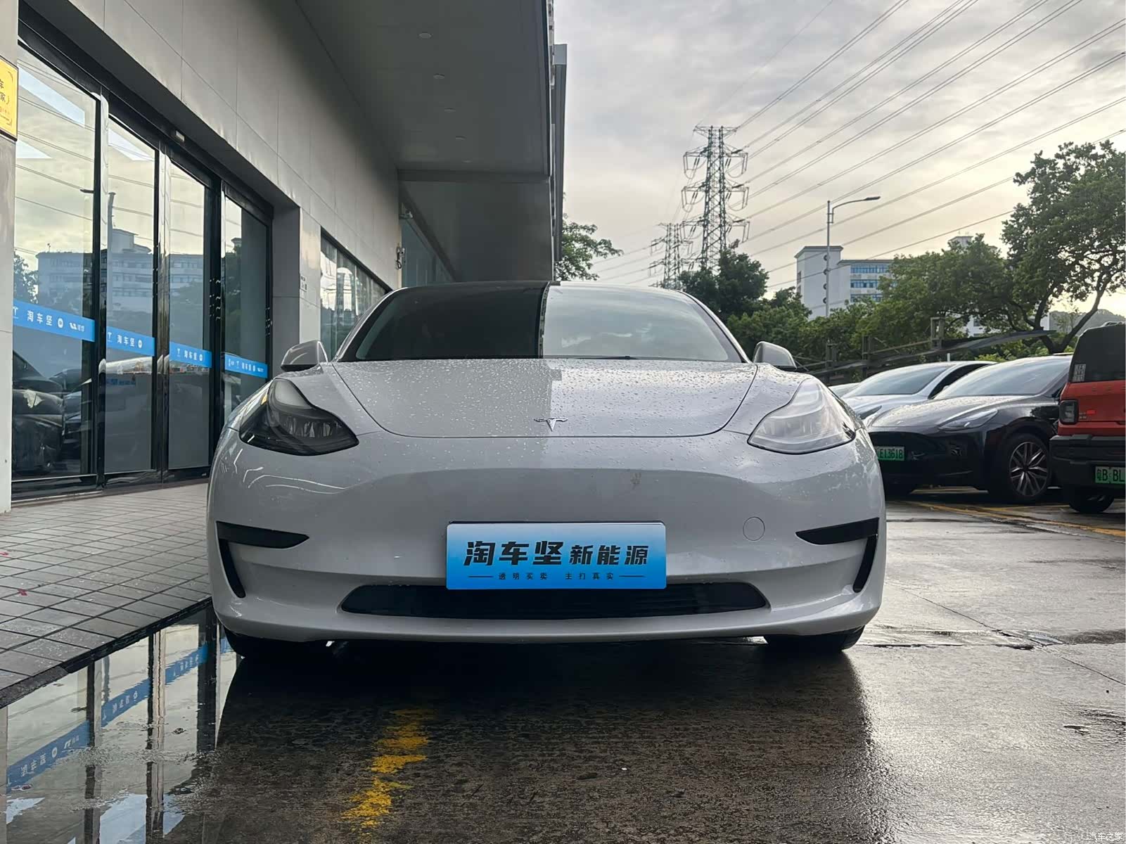 Tesla Model 3, 2023 4