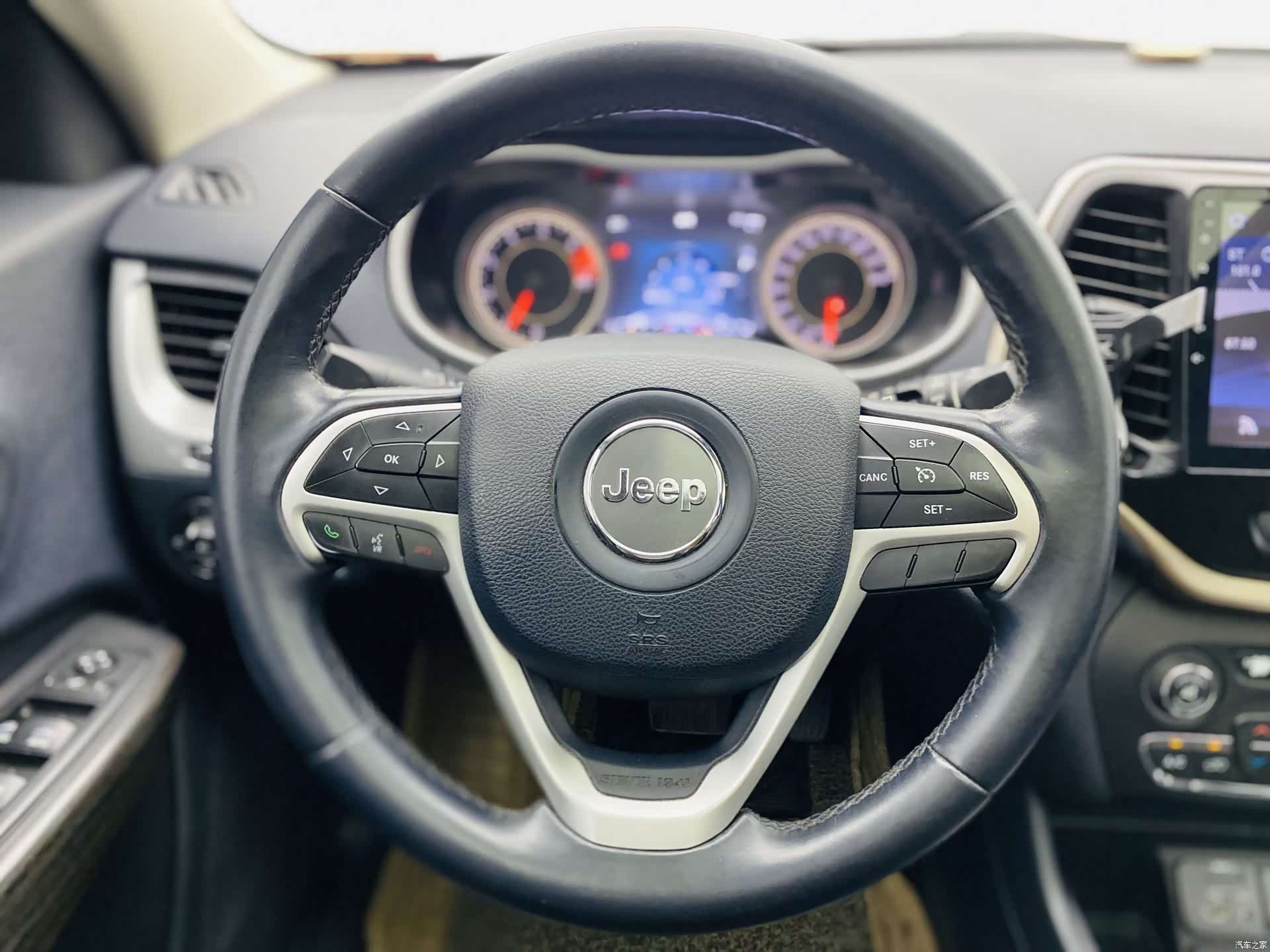 Jeep Cherokee, 2016 8