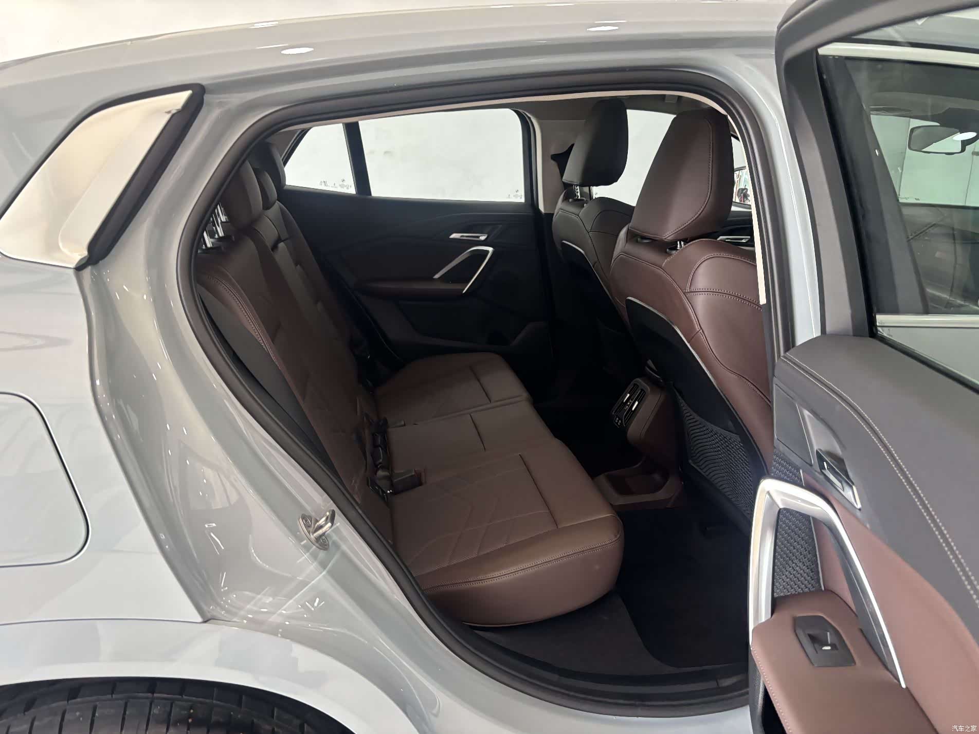 BMW X2, 2025 23
