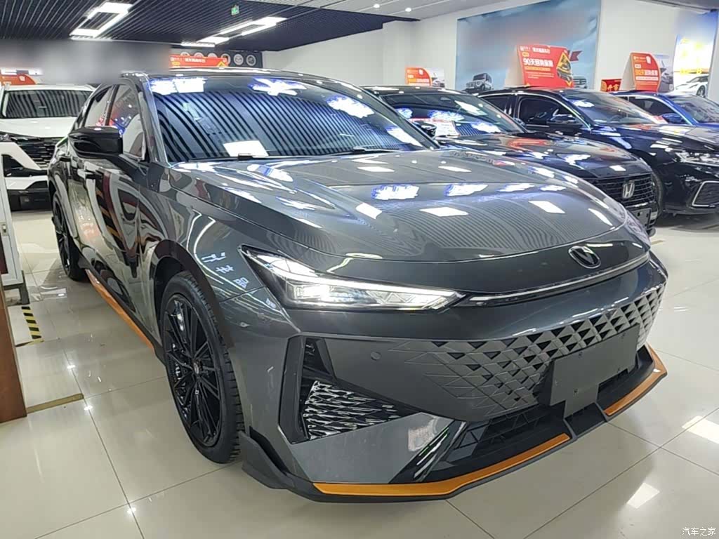 Changan UNI-V, 2025 4