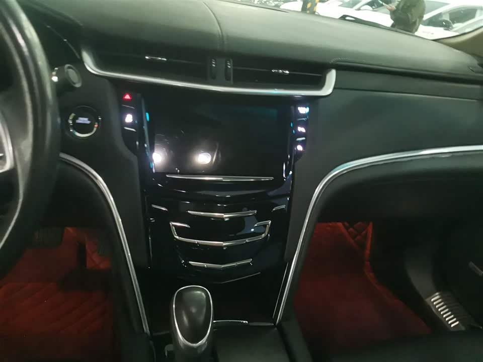 Cadillac XTS