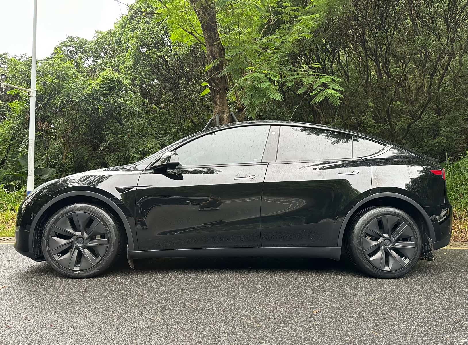 Tesla Model Y, 2022 2