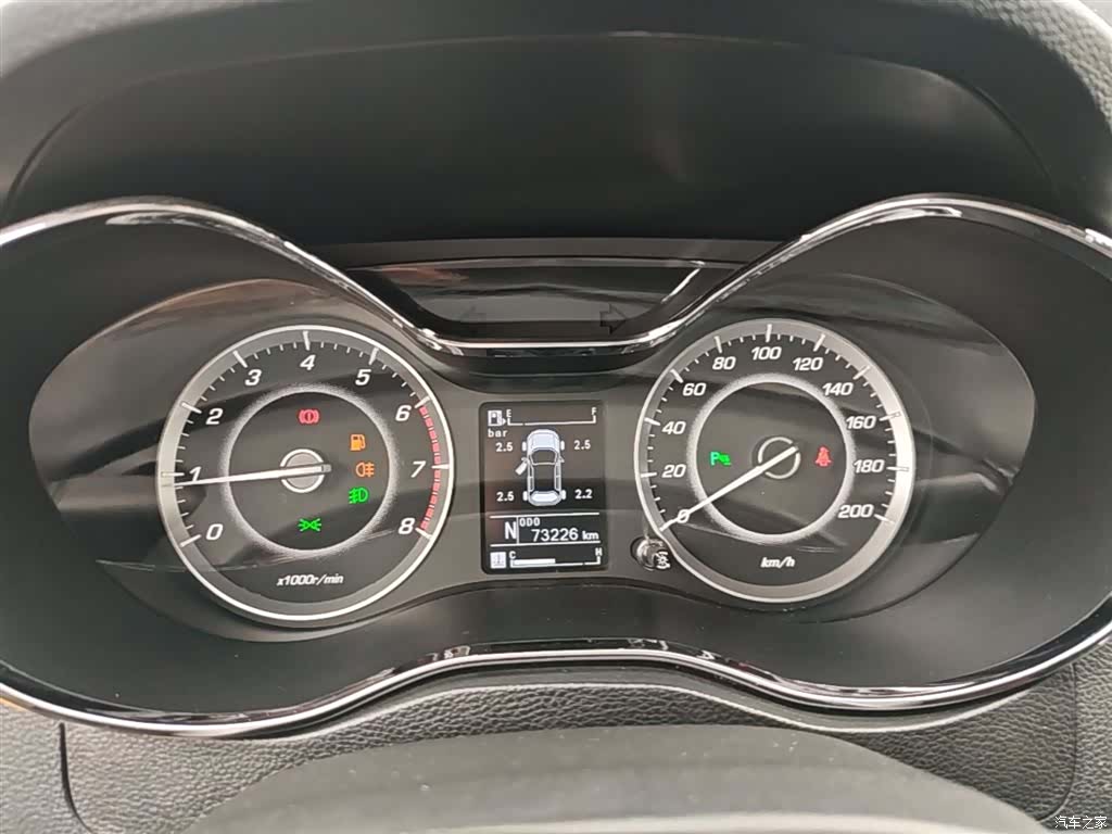 Wuling 560, 2016 12