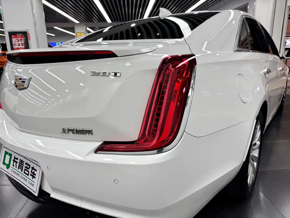 Cadillac XTS