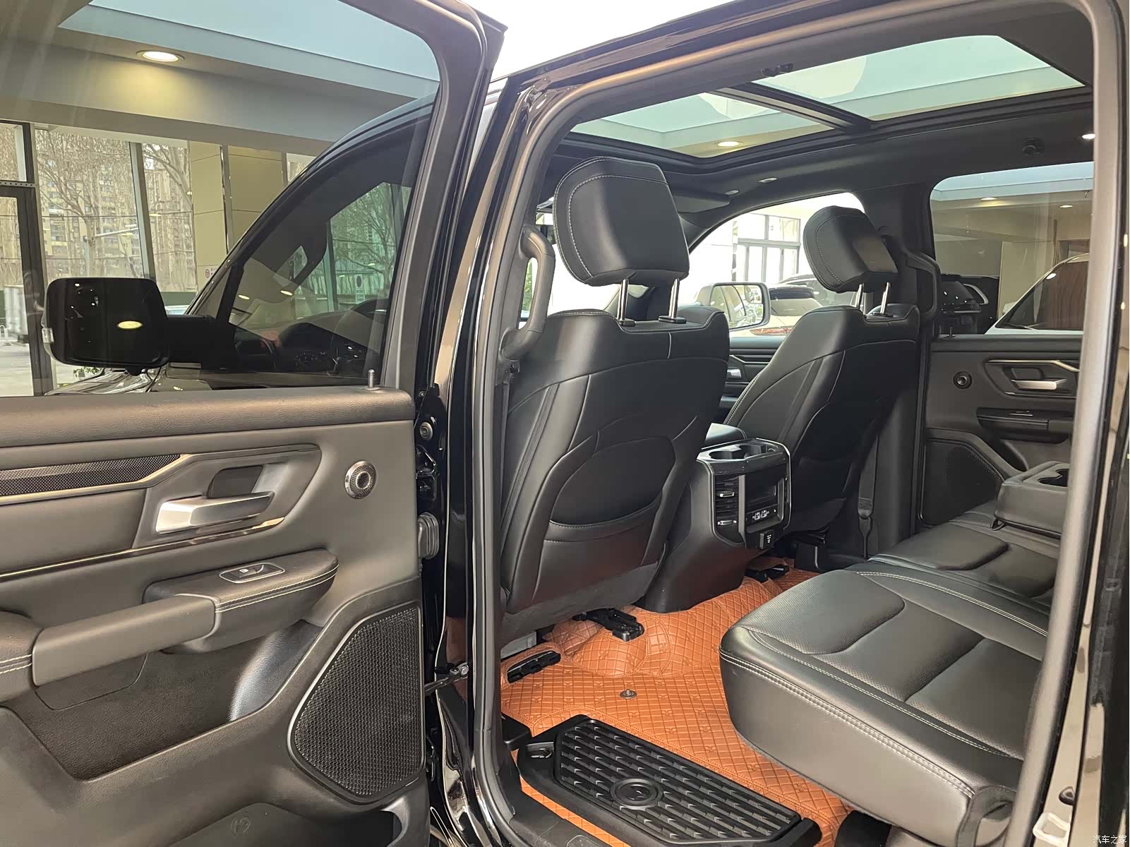 RAM Trucks, 2022 12