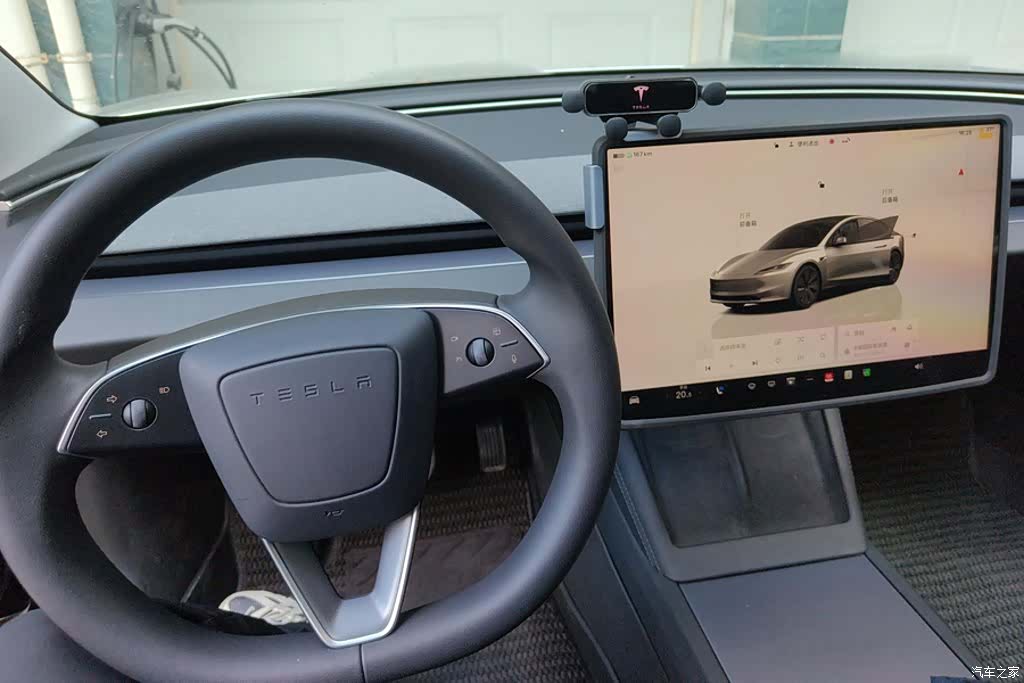 Tesla Model 3, 2023 12