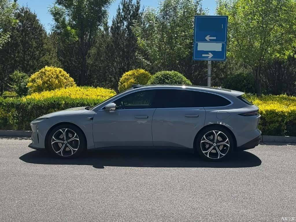 NIO ET5, 2023 8