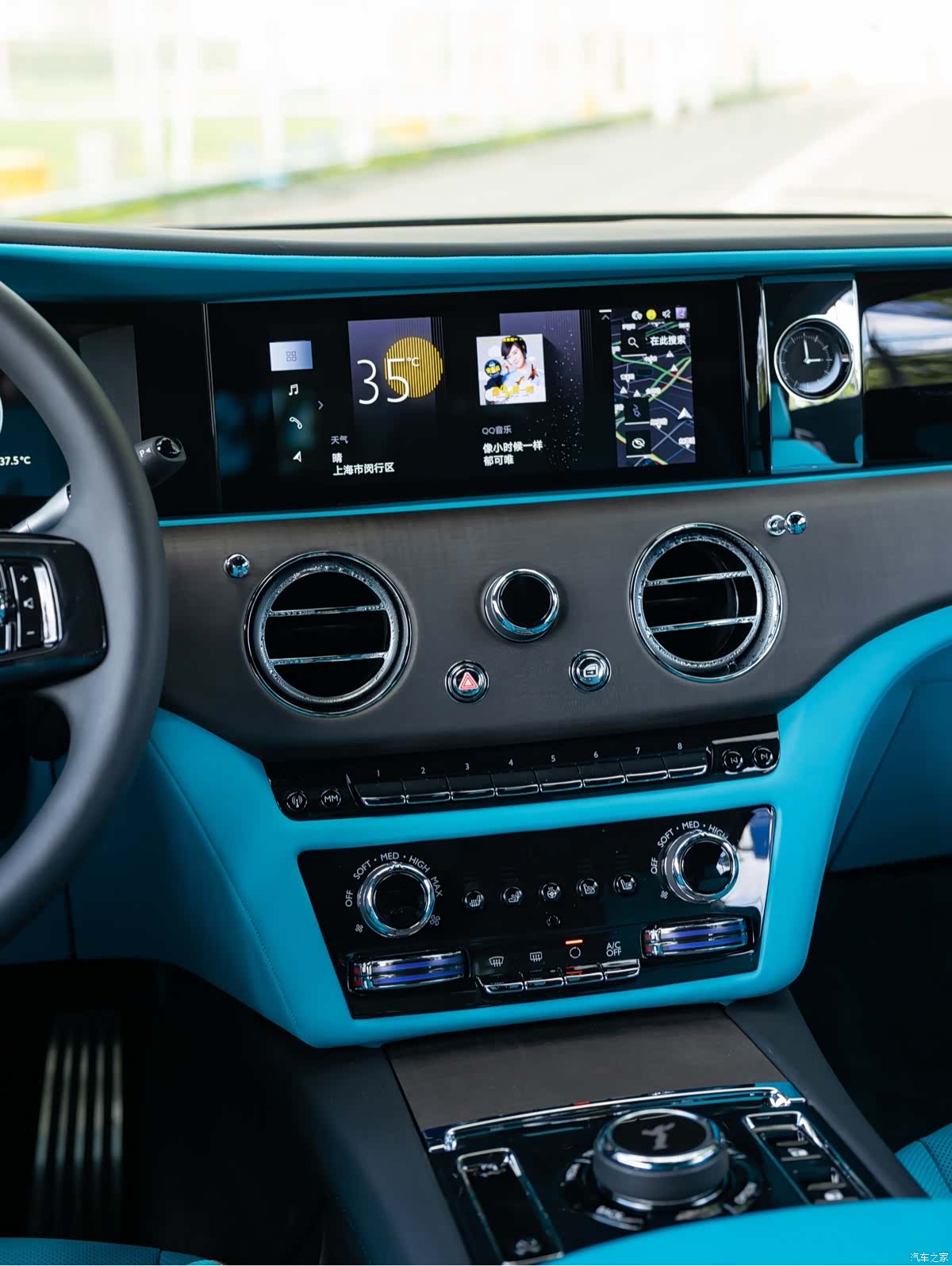 Rolls-Royce Spectre, 2024 14