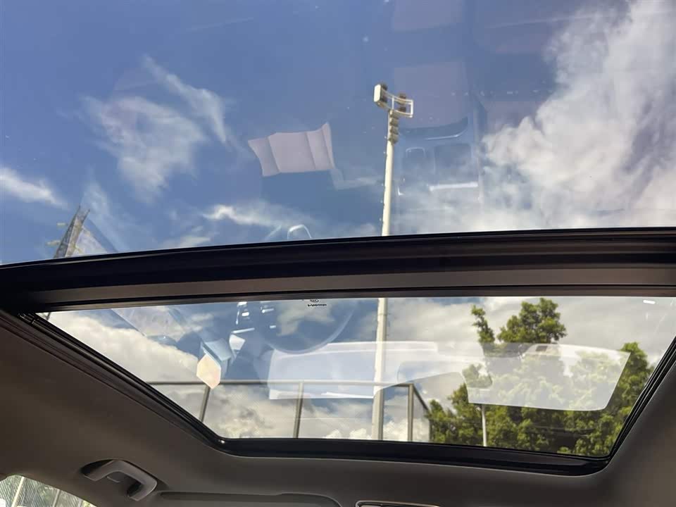 Li Auto Ideal ONE