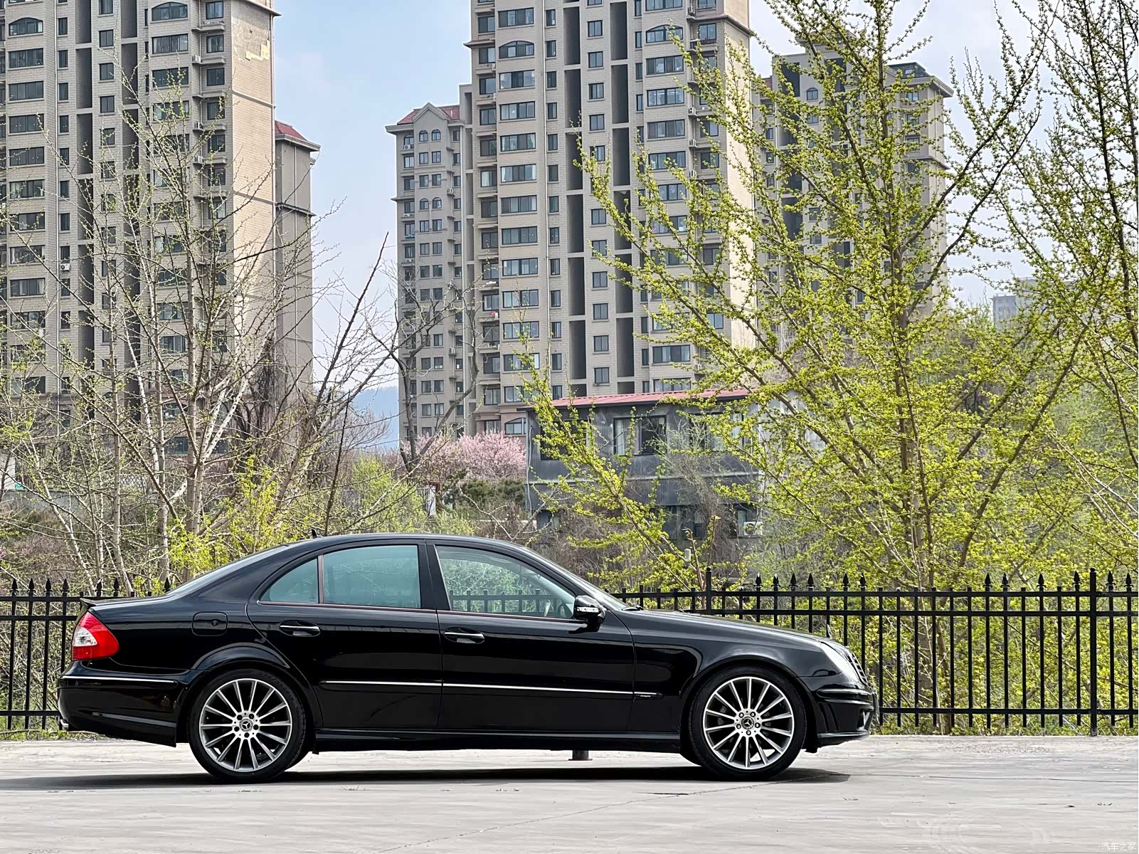 Mercedes-Benz E-Class, 2009 4