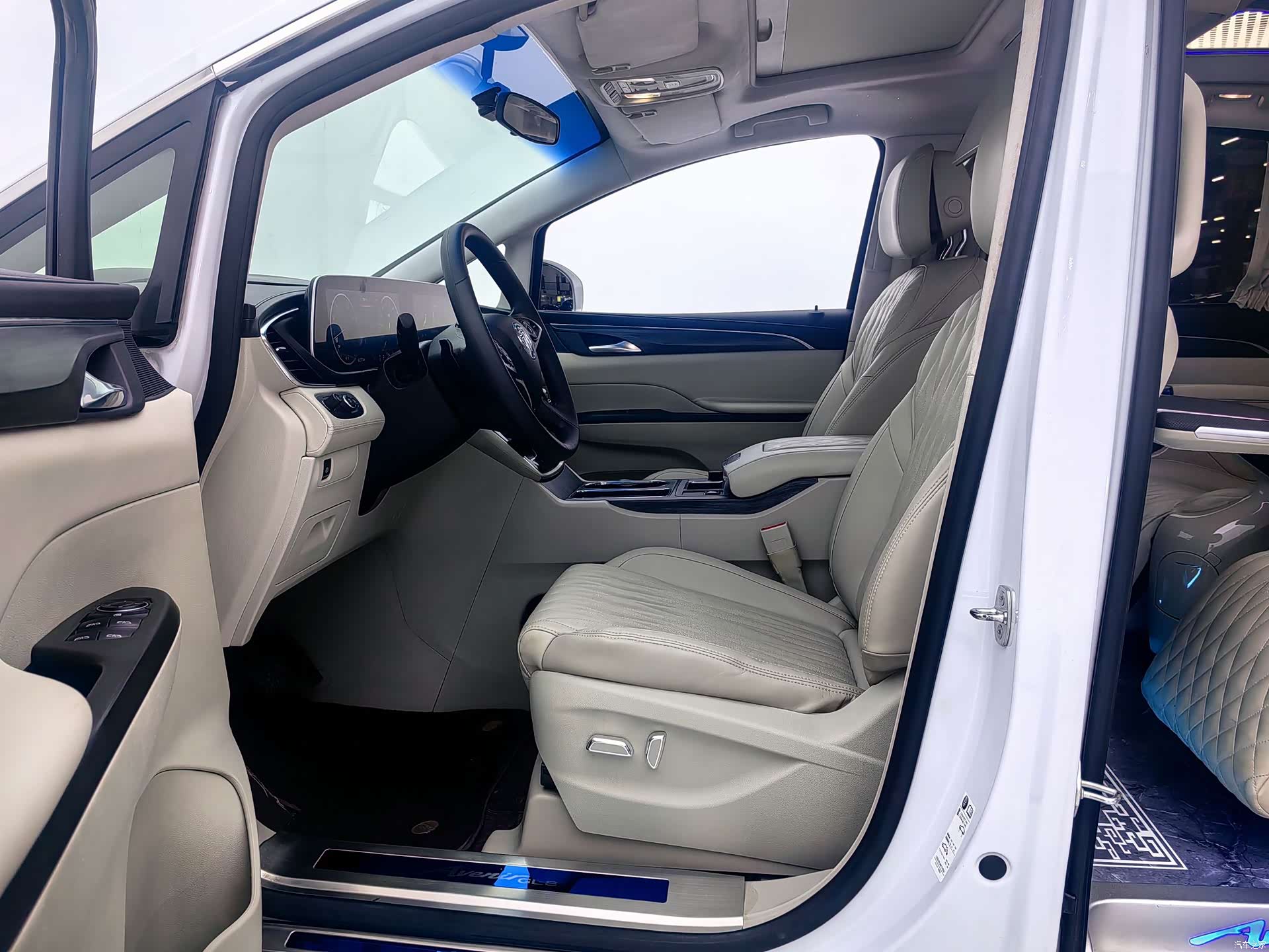 Buick GL8, 2023 все фото