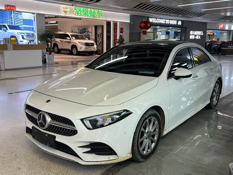 Mercedes-Benz Class A Mercedes-Benz Class A