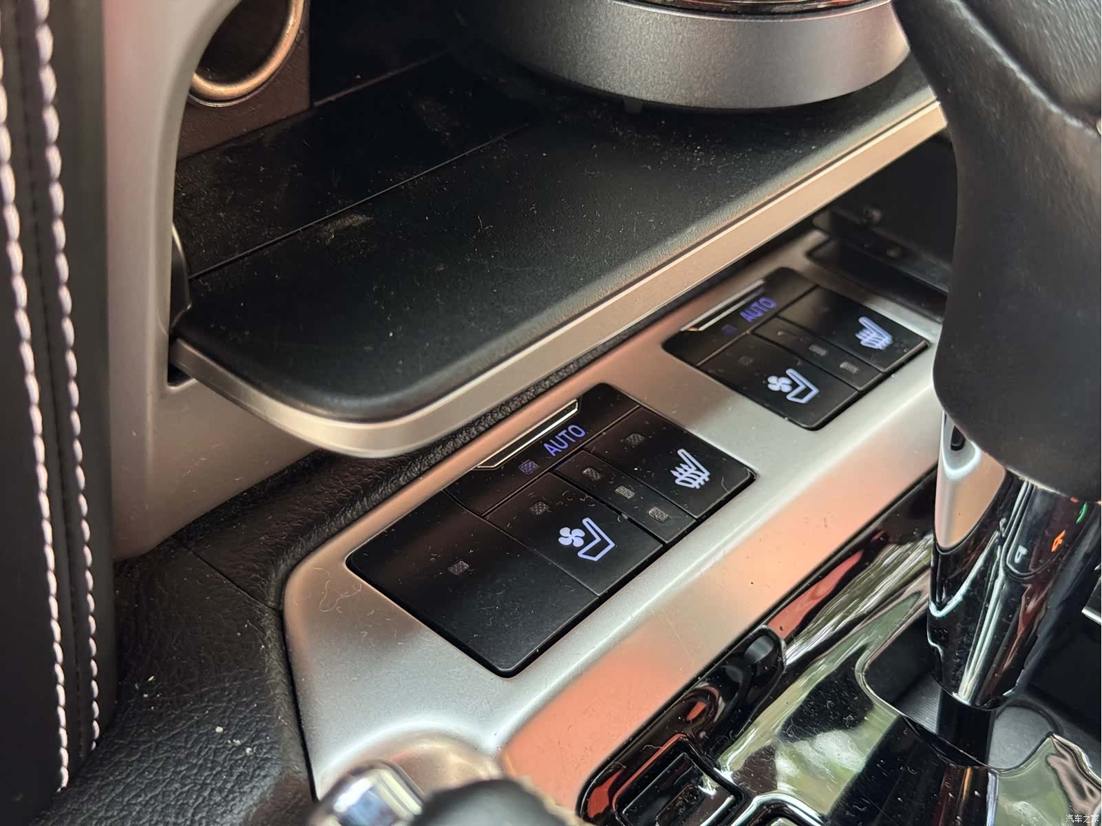 Toyota Land Cruiser, 2019 14