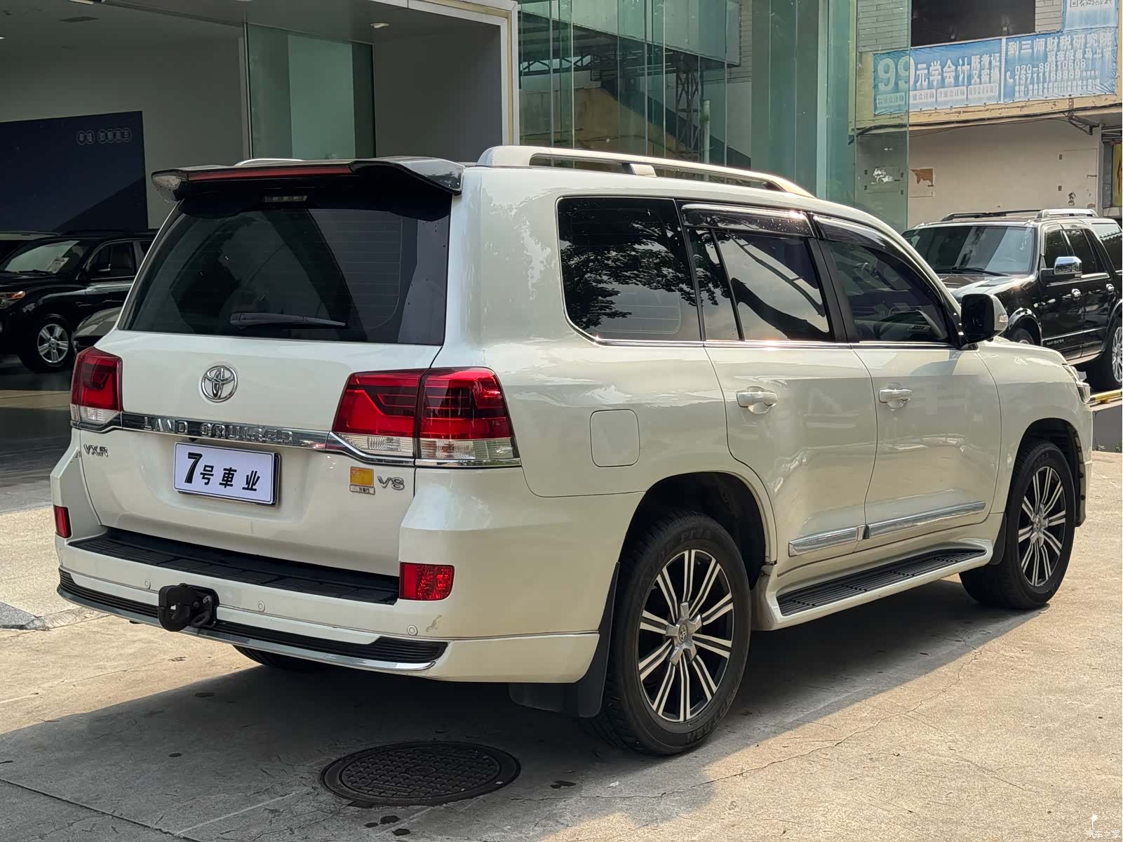 Toyota Land Cruiser, 2019 все фото