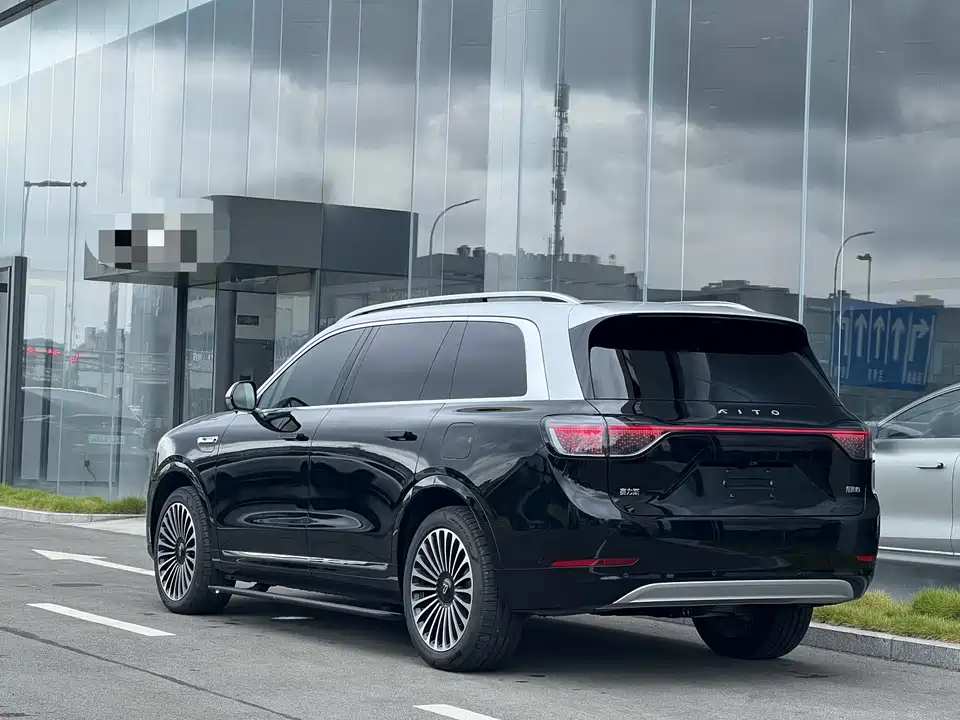 AITO Ask the world M9