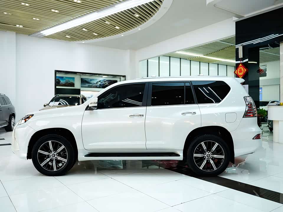 Lexus GX
