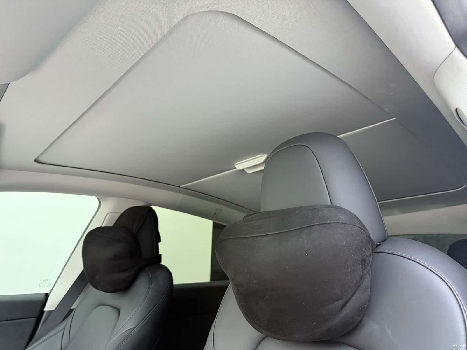 Tesla Model Y, 2023 9