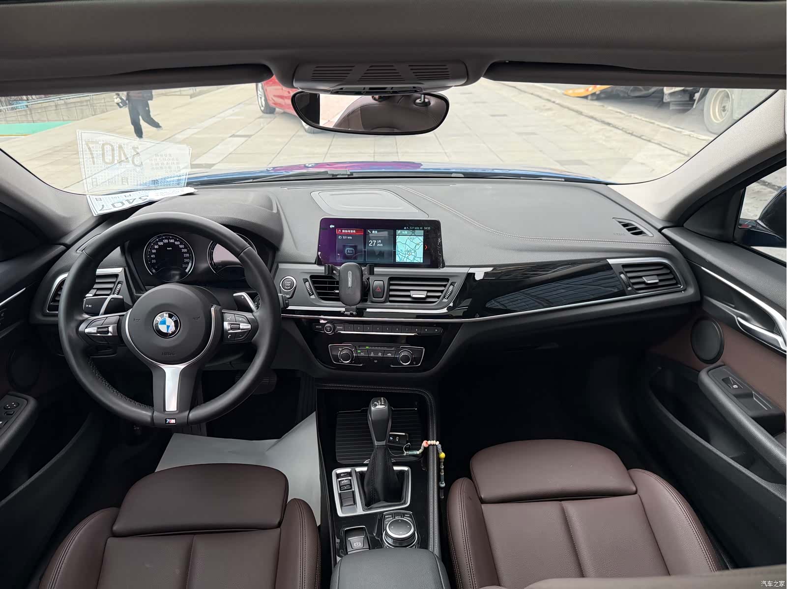 BMW 1 Series, 2019 все фото