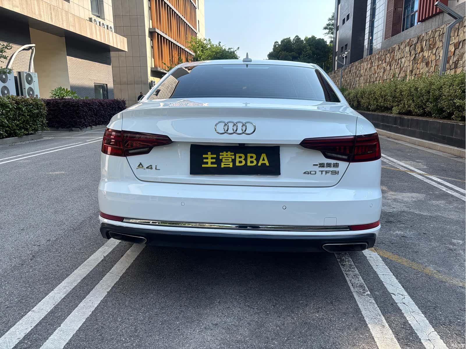 Audi A4L, 2019 18