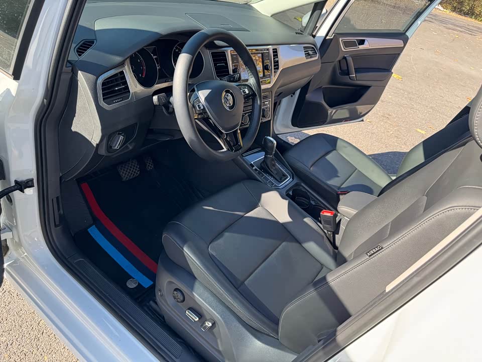 Volkswagen Golf*Jiayu